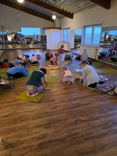 Familienyoga 2-5 J.